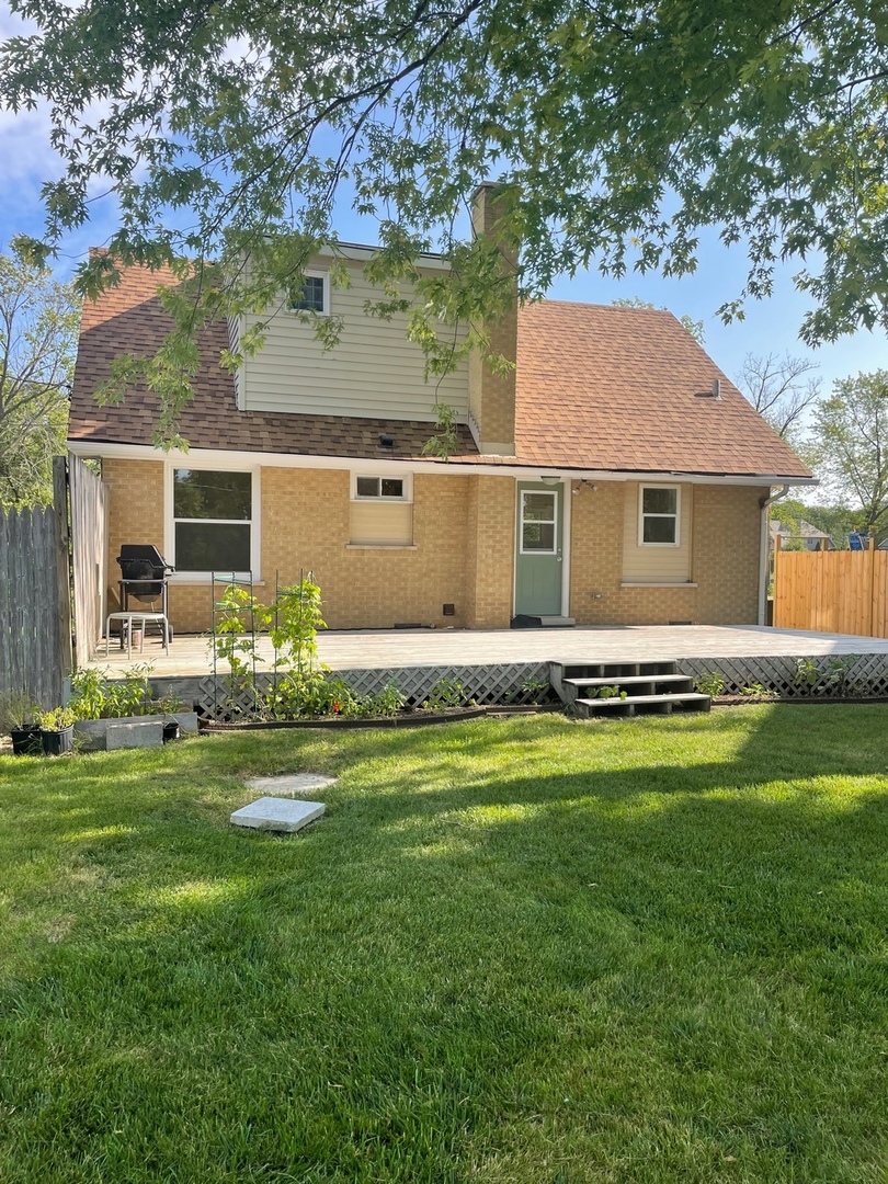 28561 West High Road Ingleside, IL 60041 - Photo 3 of 19 a front view of house with yard and trees