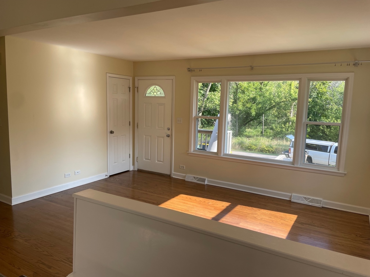 28561 West High Road Ingleside, IL 60041 - Photo 8 of 19 an empty room with a window