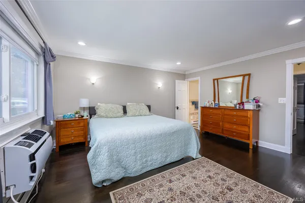 $3,100 | 40 West 4th Street, Unit 7, Patchogue, NY 11772