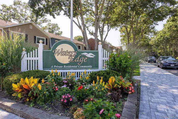 $3,100 | 40 West 4th Street, Unit 7, Patchogue, NY 11772