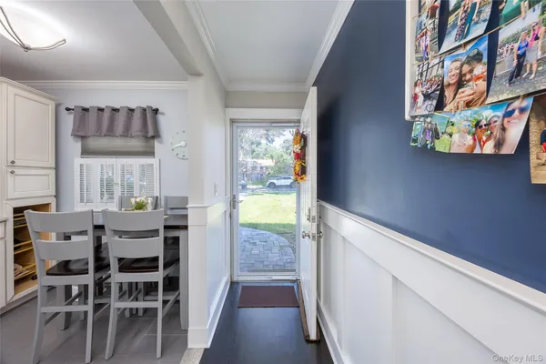 $3,100 | 40 West 4th Street, Unit 7, Patchogue, NY 11772