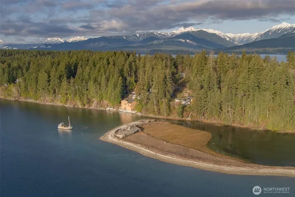 $1,350,000 | 9930 Misery Point Road Northwest, Seabeck, WA 98380