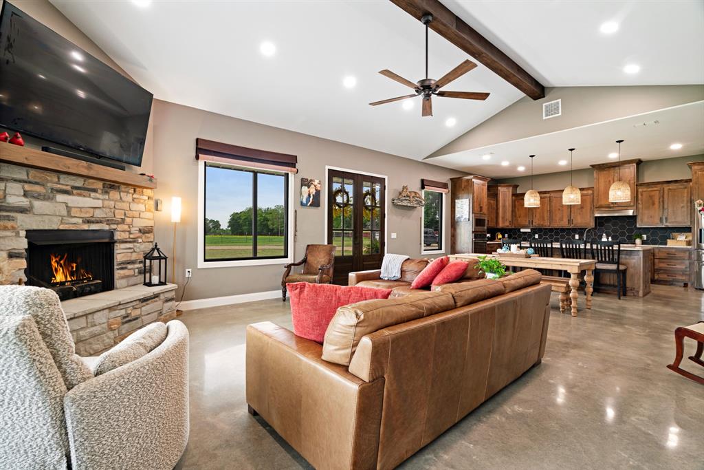 815 County Road Paris, TX 75462 - Photo 5 of 24
