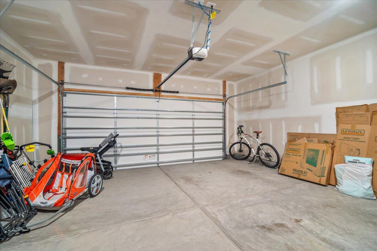 175 Sweet Cherry Lane Summerville, SC 29486 - Photo 27 of 48 27-175 Sweet Cherry Ln-26