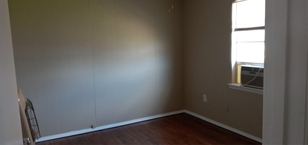 120 North Dove Road Grapevine, TX 76051 - Photo 6 of 10 a small space with a window