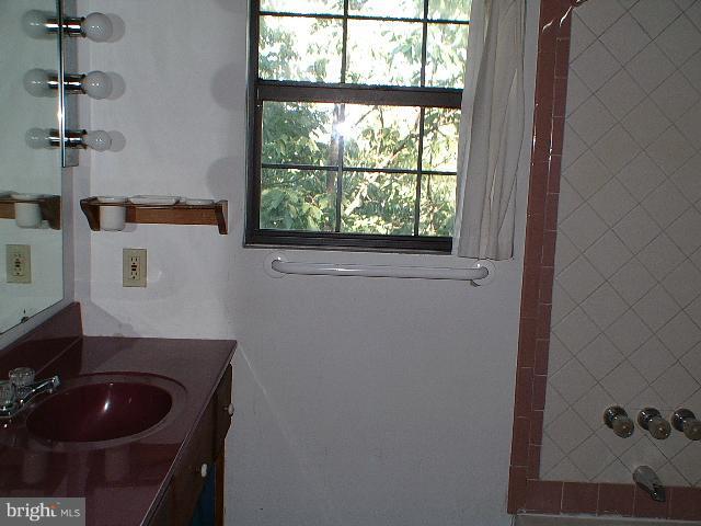 344 Timberline Ridge Road, Unit 344 Front Royal, VA 22630 - Photo 13 of 17 Bath