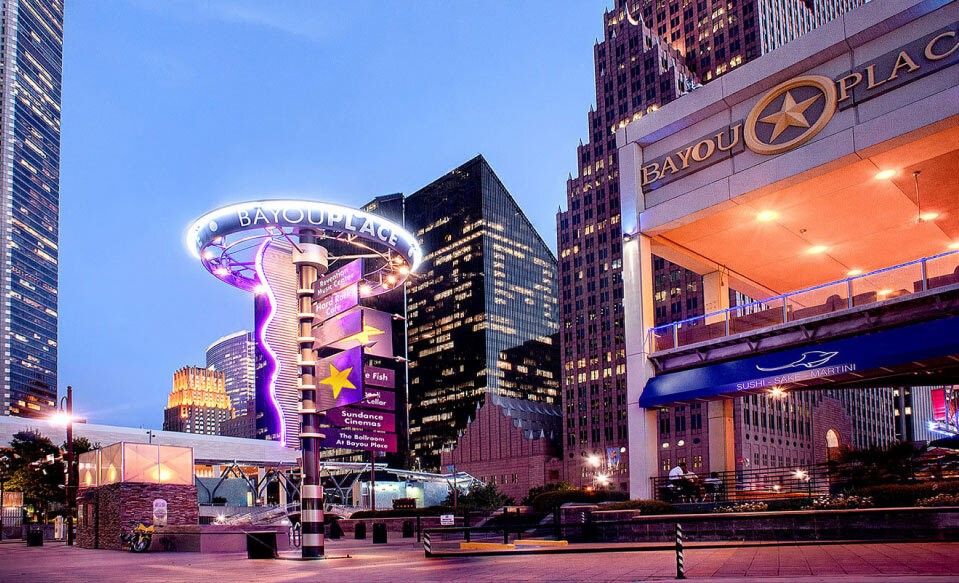 1122 Hogan Street Houston, TX 77009 - Photo 32 of 32 a view of a building