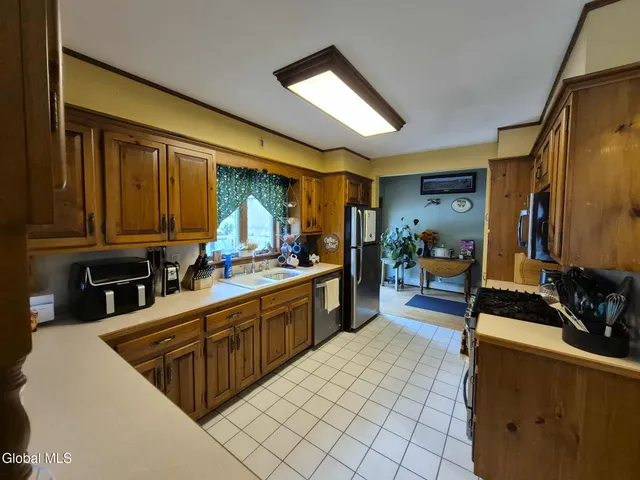 $365,000 | 307 West Madison Avenue, Johnstown, NY 12095