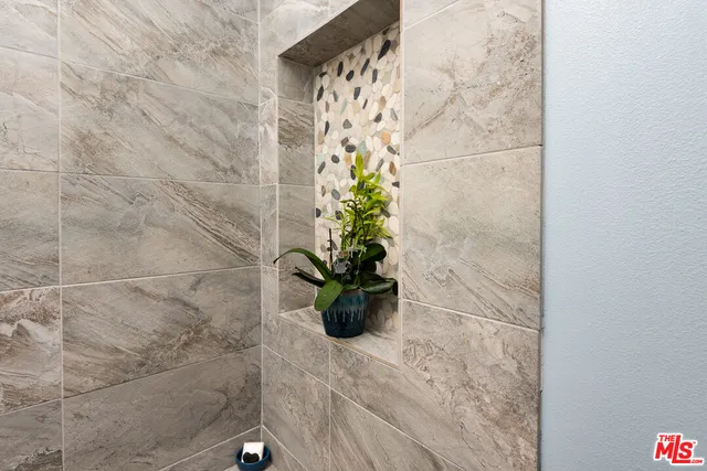 a close up of a shower