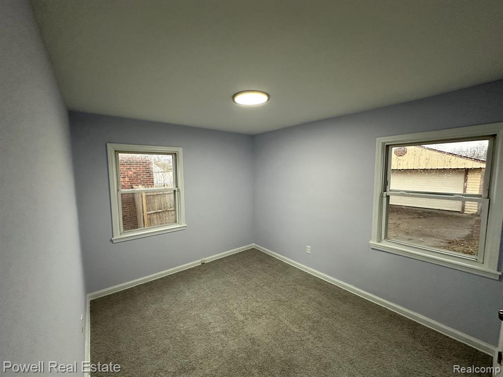 1105 Dover Road Pontiac, MI 48341 - Photo 19 of 24