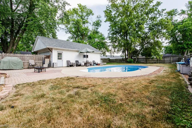 $250,000 | 404 East South Street, Peotone, IL 60468