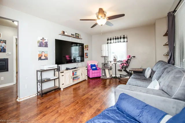 $250,000 | 404 East South Street, Peotone, IL 60468