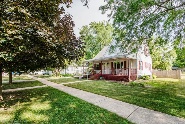 $250,000 | 404 East South Street, Peotone, IL 60468