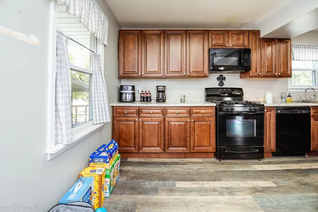 $250,000 | 404 East South Street, Peotone, IL 60468