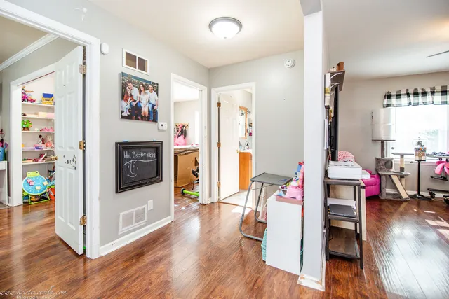 $250,000 | 404 East South Street, Peotone, IL 60468