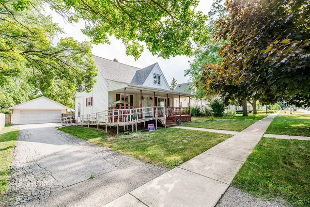 $250,000 | 404 East South Street, Peotone, IL 60468