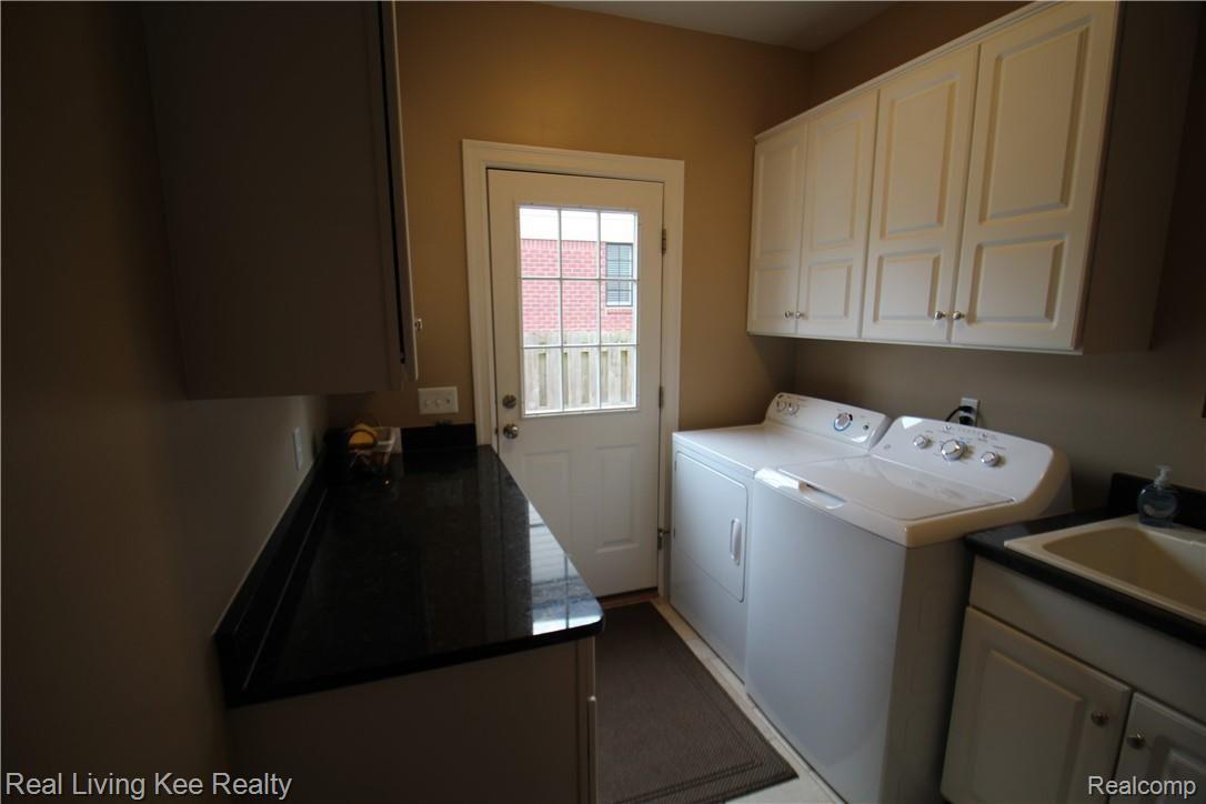 142 Drace Street Rochester, MI 48307 - Photo 27 of 76 20190430-IMG_4117.jpg