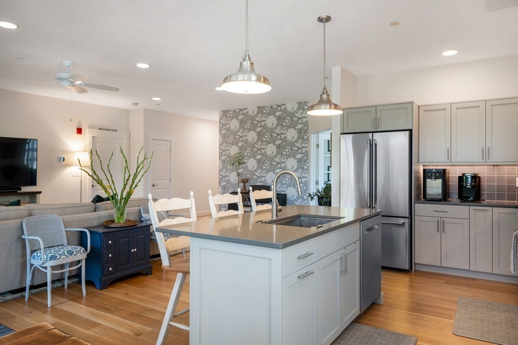 1 Revolution Way, Unit 102 Canton, MA 02021 - Photo 2 of 21