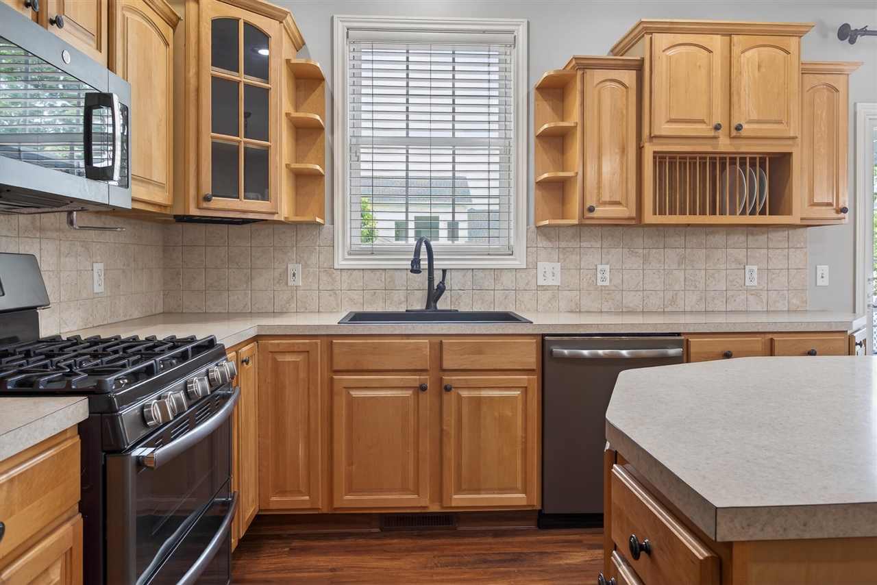 1837 Land Ridge Southwest Byron Center, MI 49315 - Photo 5 of 51