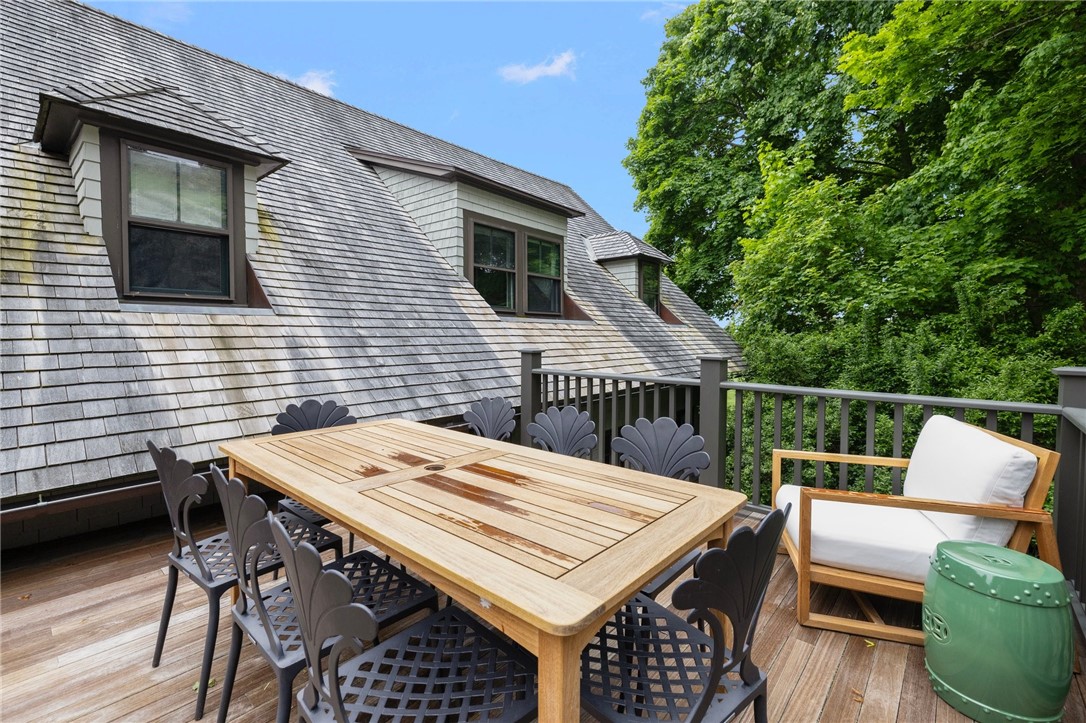 33 Beacon Hill Road Newport, RI 02840 - Photo 28 of 34