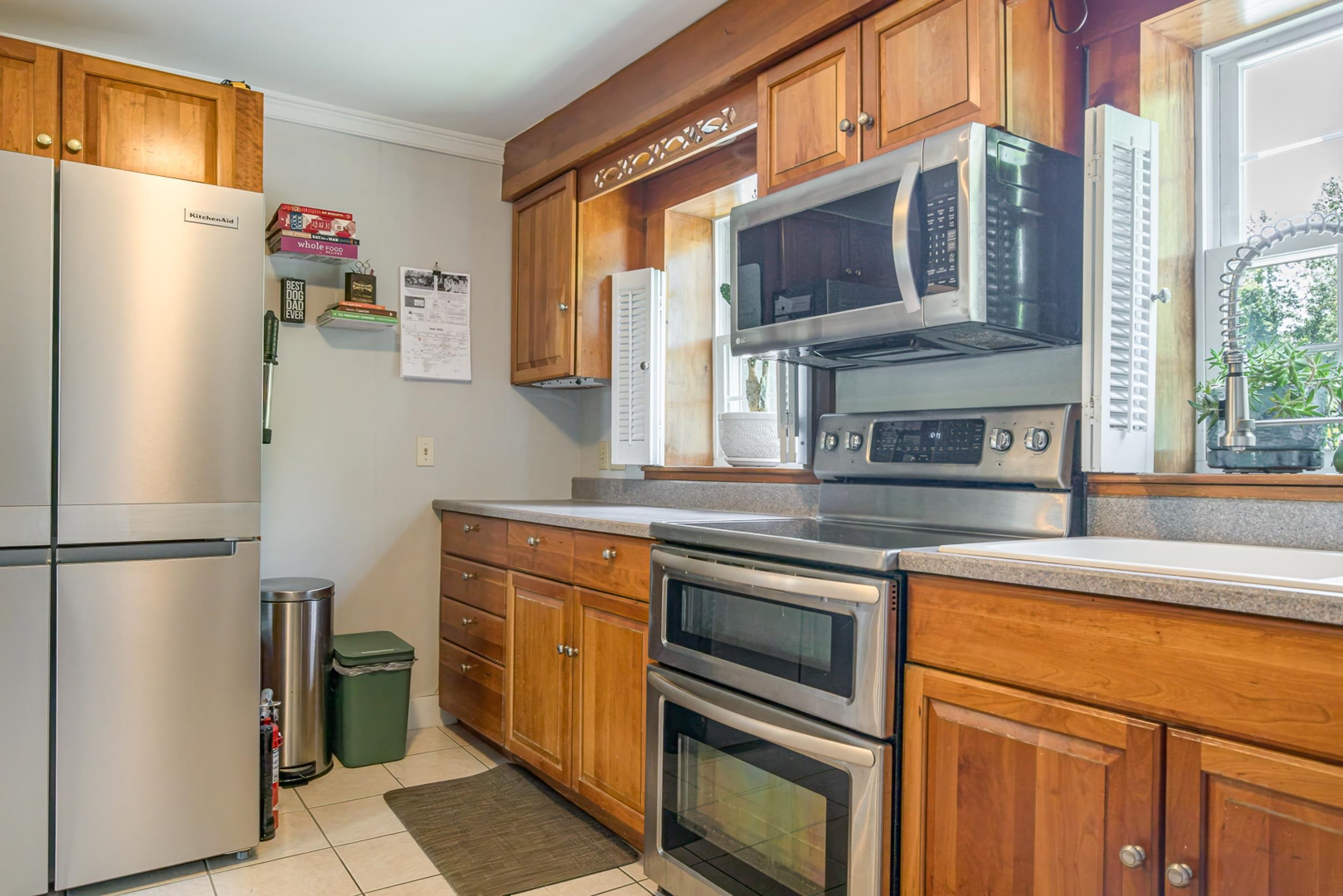 330 Knox Marsh Road Madbury, NH 03823 - Photo 5 of 59