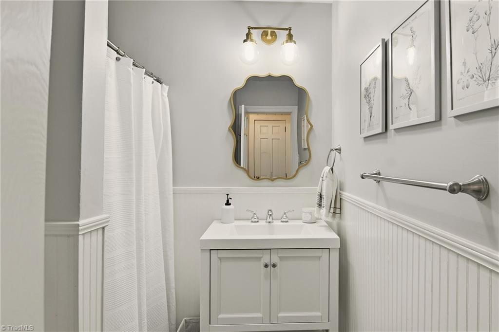 849 Chester Road Winston-Salem, NC 27104 - Photo 24 of 34 Gallery Image 24