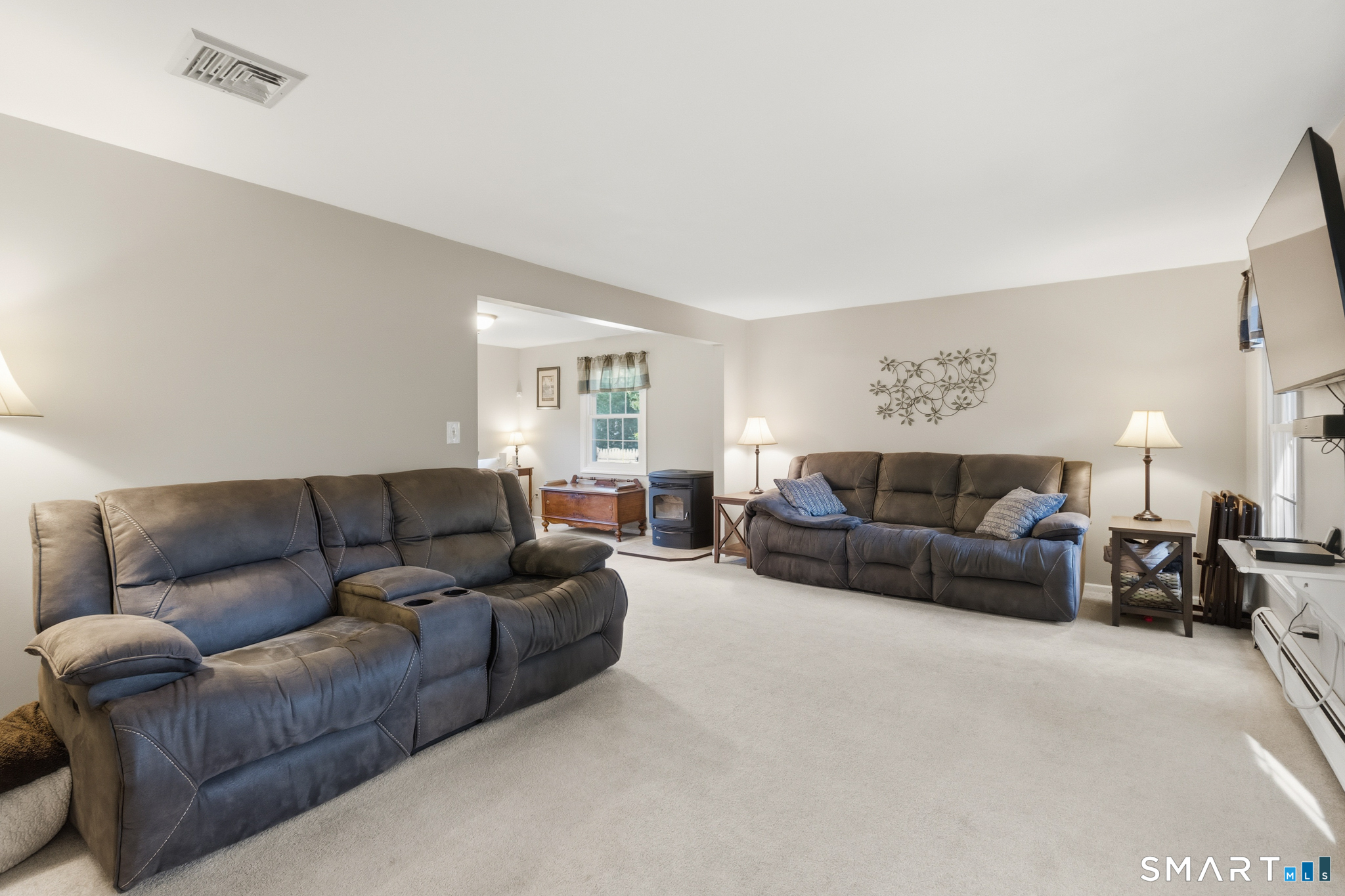 169 Tom Swamp Road Hamden, CT 06518 - Photo 21 of 40