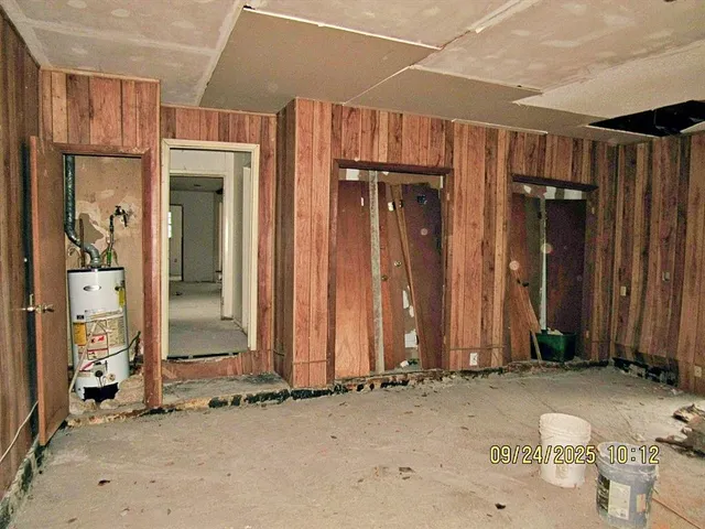 an entrance view of a house