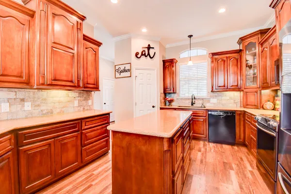$598,500 | 7547 County Road 684D, Sweeny, TX 77480