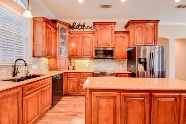 $598,500 | 7547 County Road 684D, Sweeny, TX 77480