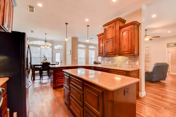 $598,500 | 7547 County Road 684D, Sweeny, TX 77480