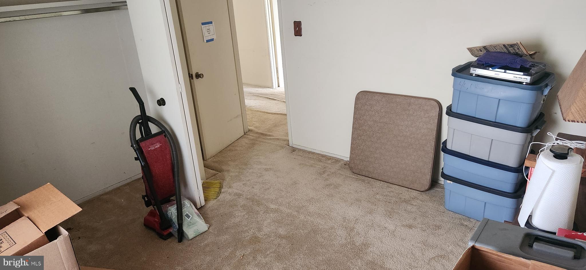 19113 Rhodes Way Montgomery Village, MD 20886 - Photo 12 of 18 2nd Bedroom NEEDS REHAB