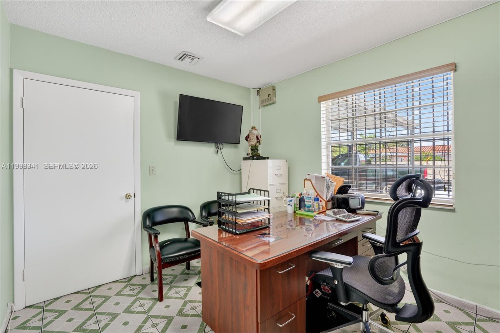 6701 Southwest 8th Street Miami, FL 33144 - Photo 21 of 51 Photo 21