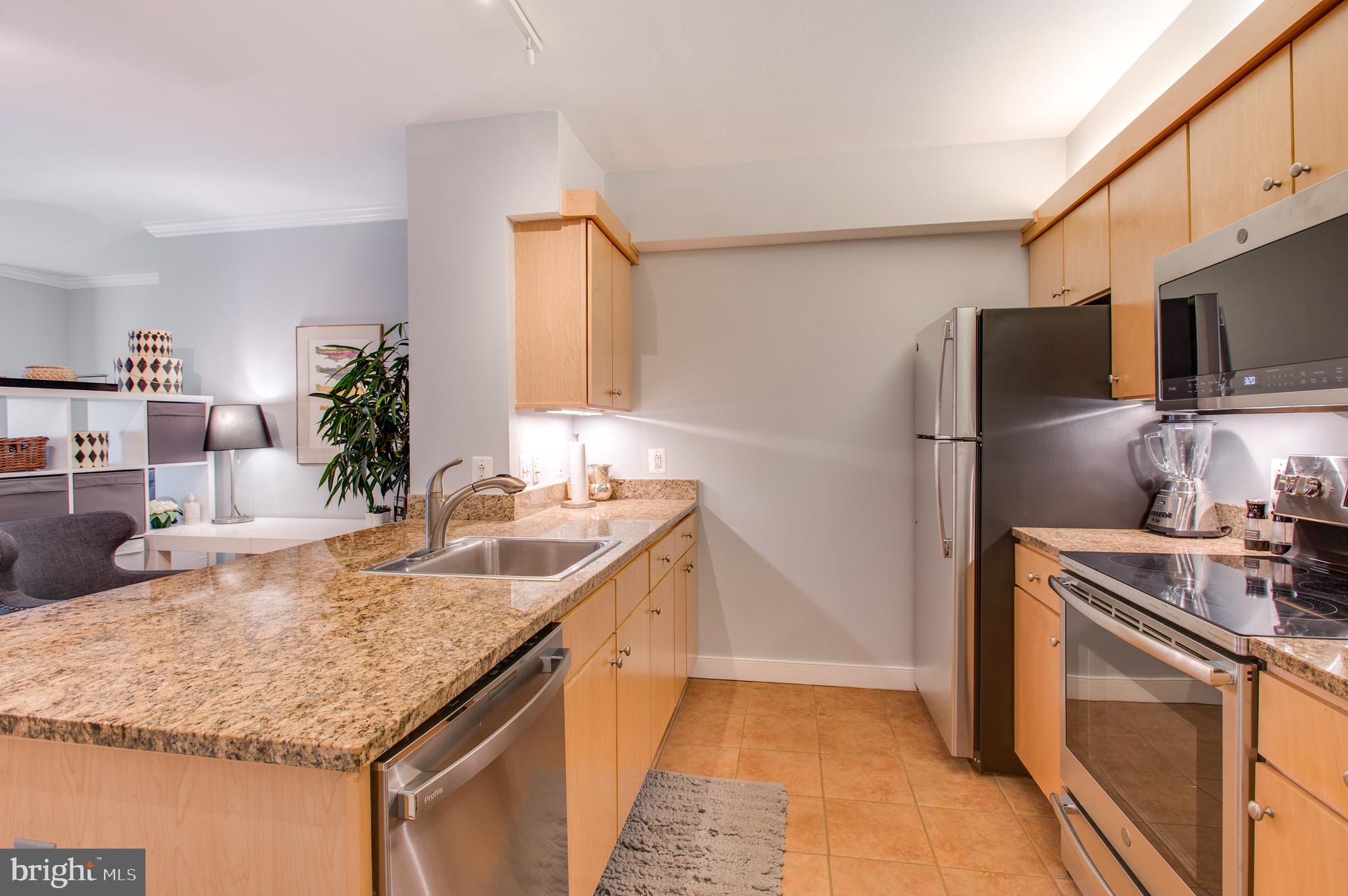 631 D Street Northwest, Unit 638 Washington, DC 20004 - Photo 14 of 81