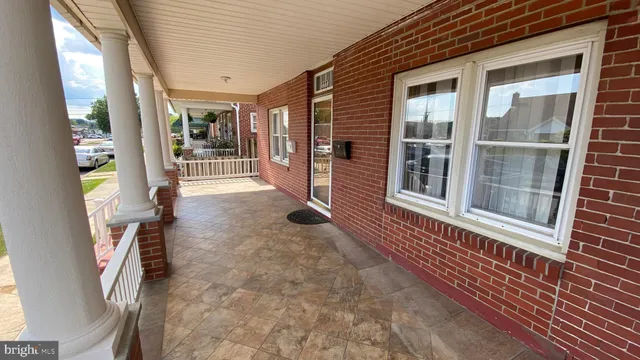 $2,000 | 2223 Noble Street, West Lawn, PA 19609