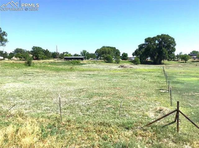 $485,900 | 207 Autobee Lane, Avondale, CO 81022