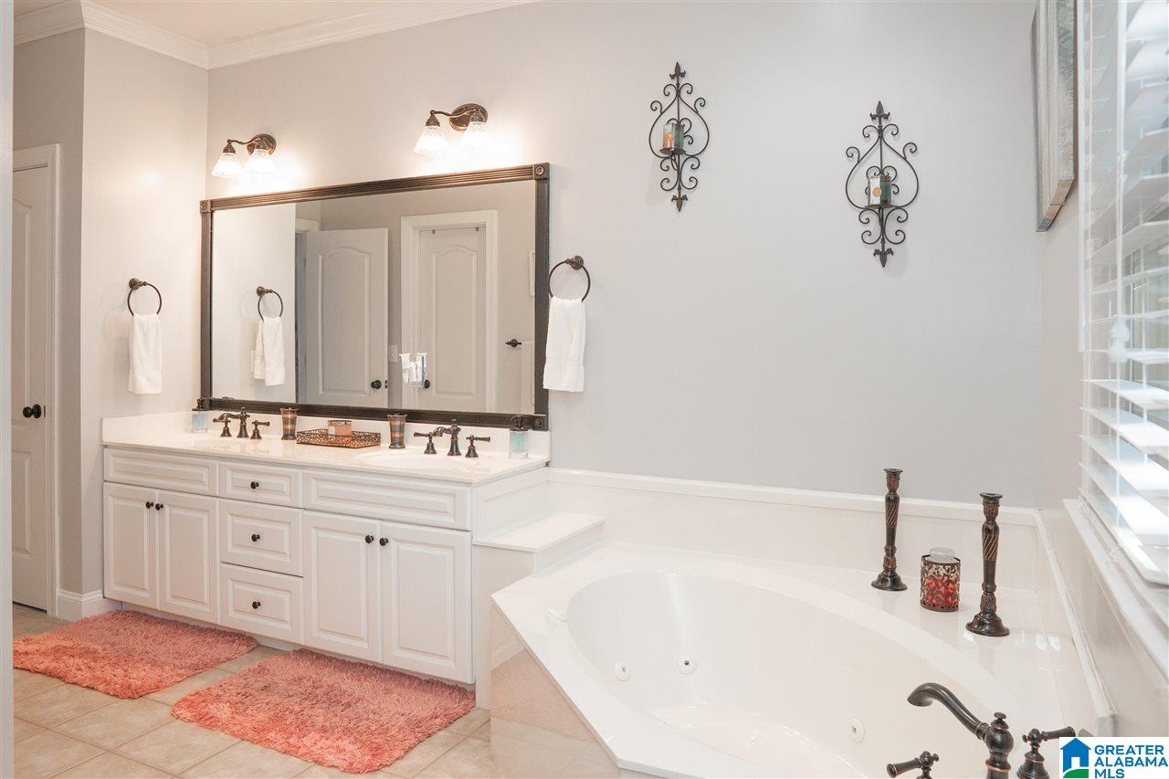 1804 Sandy Ridge Circle Hoover, AL 35244 - Photo 18 of 41