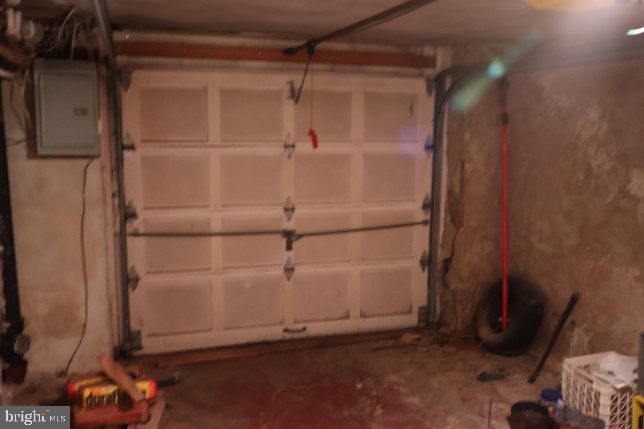 6485 Morris Park Road Philadelphia, PA 19151 - Photo 21 of 26 Garage View 1