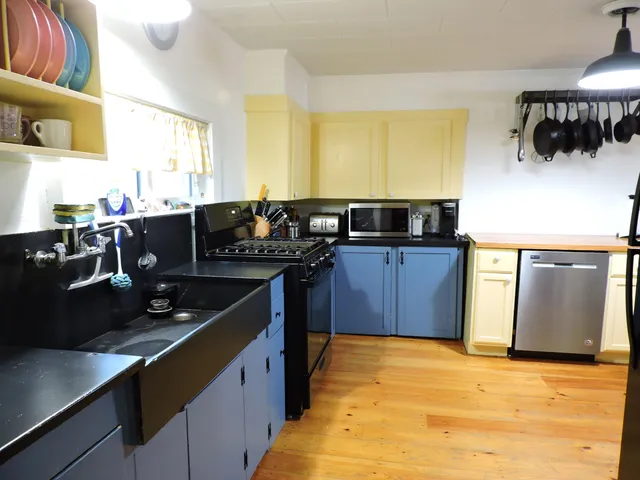 $289,900 | 67 Church Street, Gardiner, ME 04345