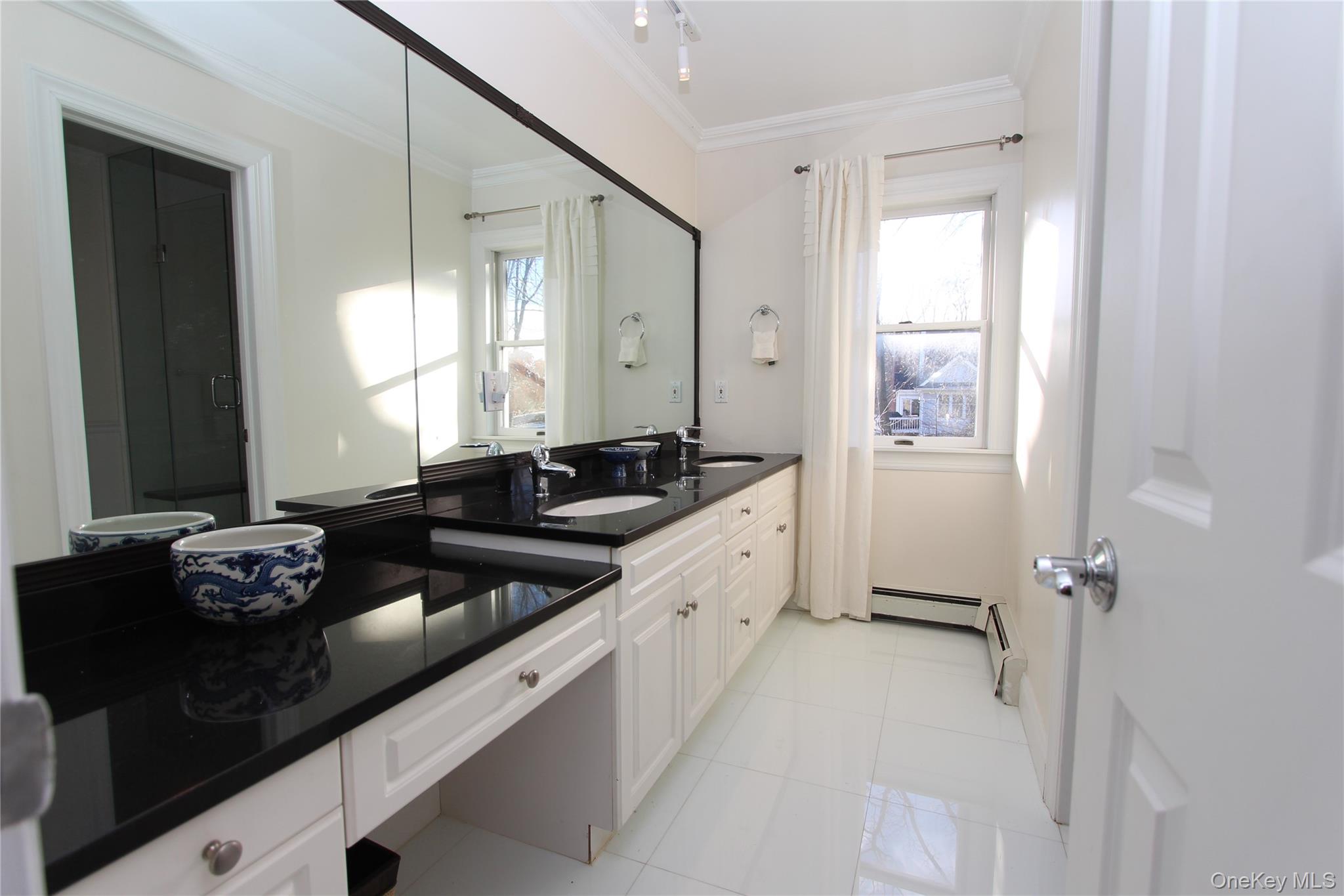 445 Grace Church Street Rye, NY 10580 - Photo 14 of 20 Hall Bath