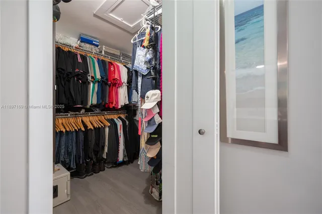 $549,000 | 15863 Southwest 71st Street, Miami, FL 33193