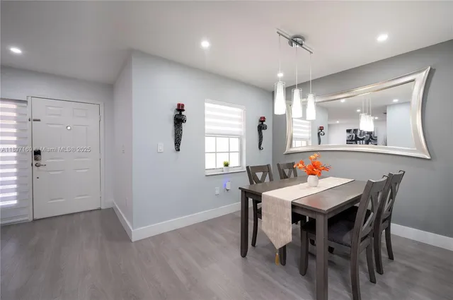 $549,000 | 15863 Southwest 71st Street, Miami, FL 33193