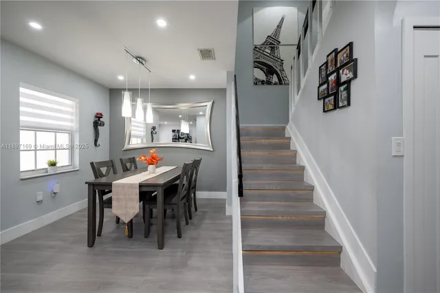 $549,000 | 15863 Southwest 71st Street, Miami, FL 33193