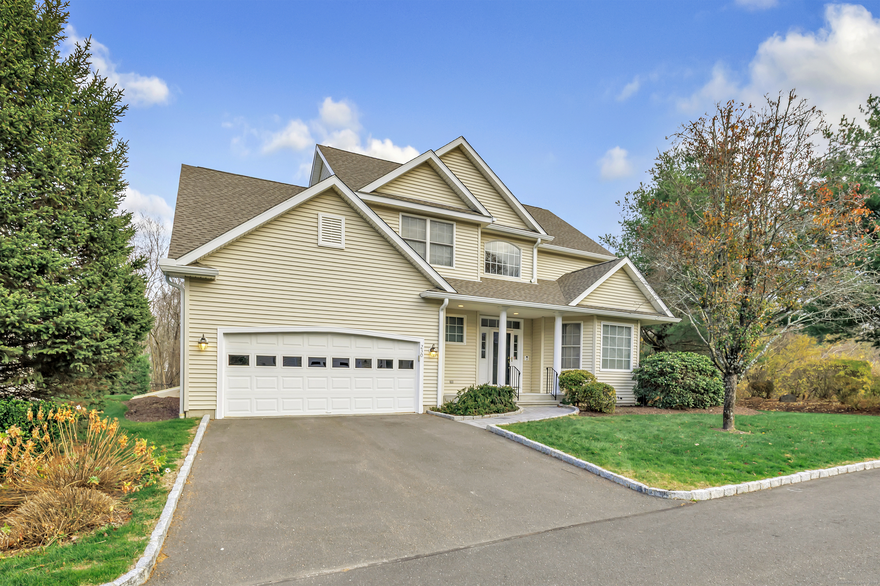 230 Fitch's Pass, Unit 230 Trumbull, CT 06611 - Photo 4 of 11