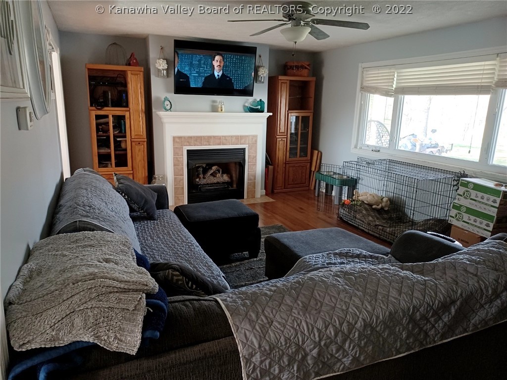 181 Jarrett Heights Road Elkview, WV 25071 - Photo 4 of 25 Gallery Image 4