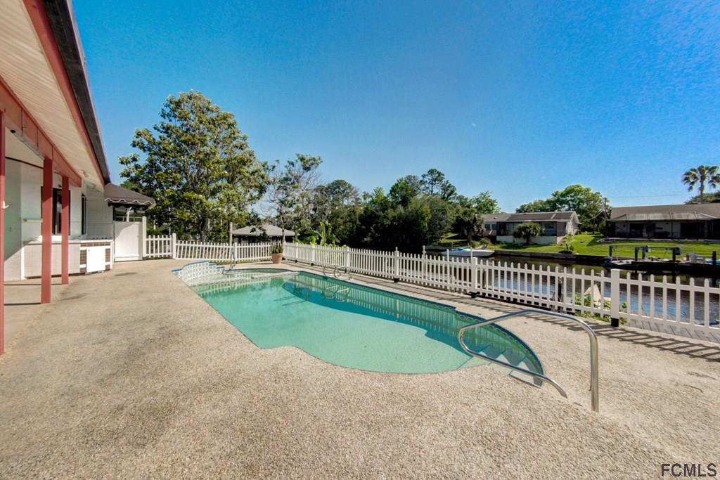 17 Colonial Court Palm Coast, FL 32137 - Photo 34 of 45