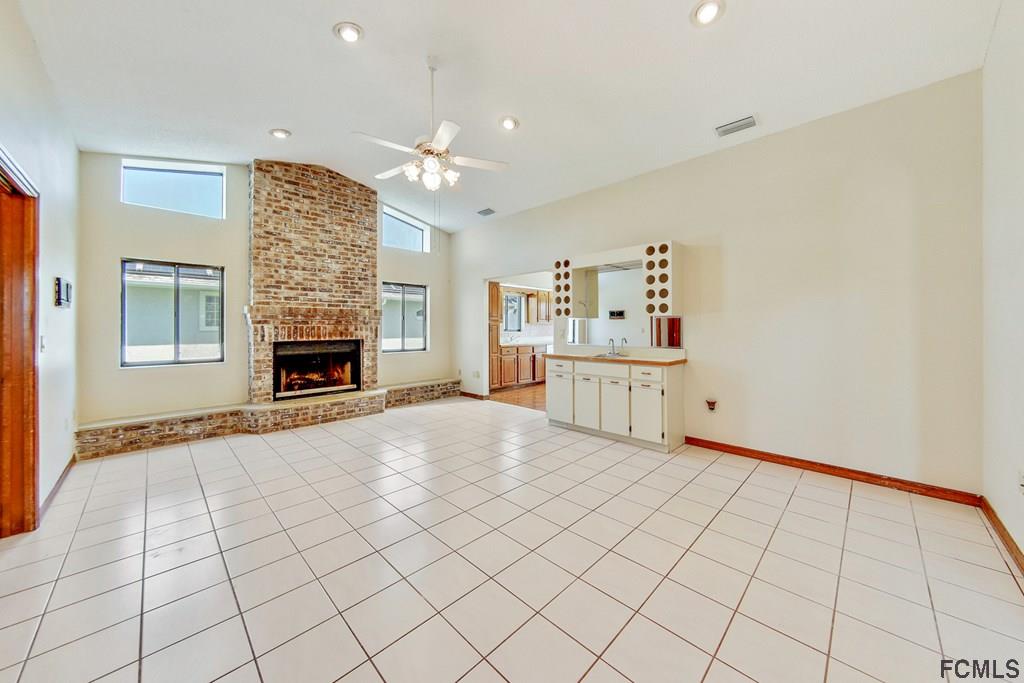 17 Colonial Court Palm Coast, FL 32137 - Photo 10 of 45