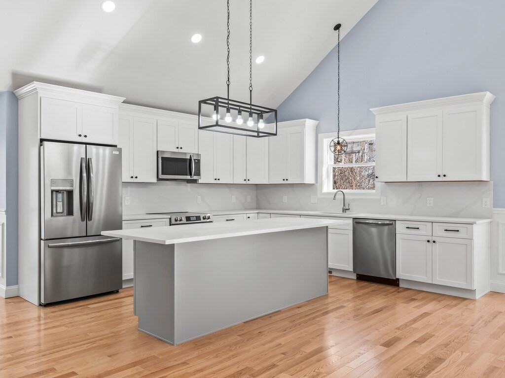 23 Orrison Street Worcester, MA 01609 - Photo 8 of 41