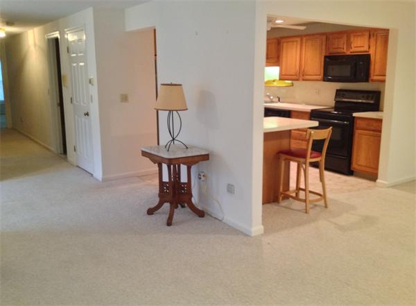 701 Ridgefield Circle, Unit D Clinton, MA 01510 - Photo 4 of 21 Gallery Image 4