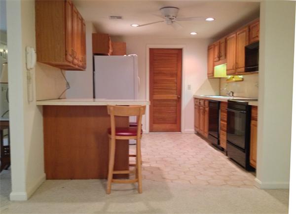 701 Ridgefield Circle, Unit D Clinton, MA 01510 - Photo 5 of 21 Gallery Image 5